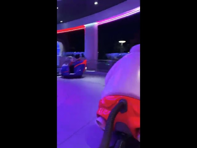 ベイマックスのハッピーライド(ナイトバージョン)ビー・エイ・ワイ・エム・エイ・エックス